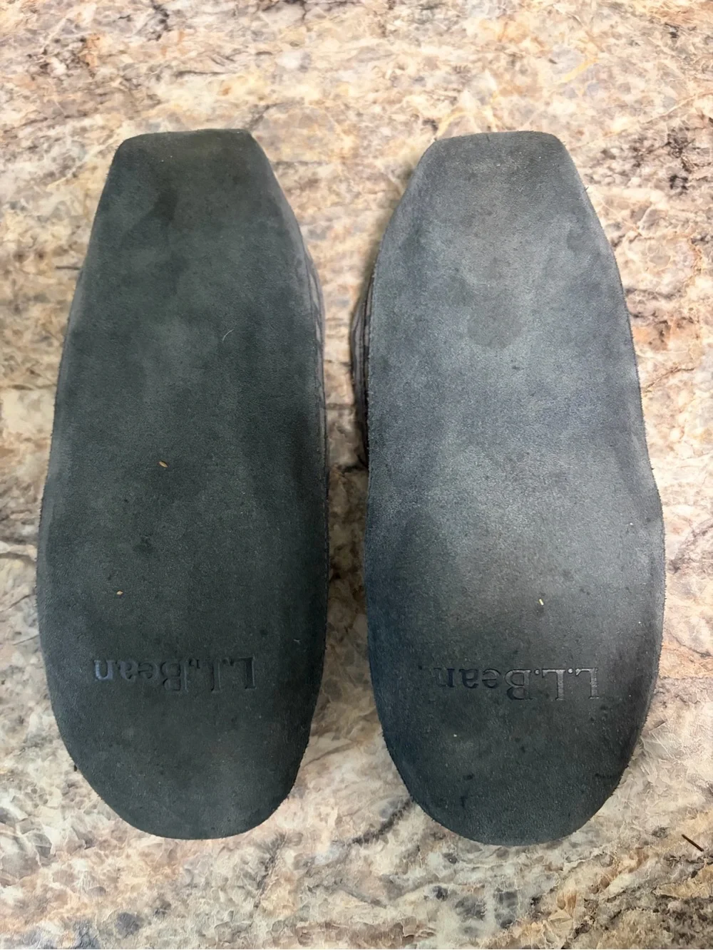 L.L. Bean 502930 Wicked Good Camo Blue Suede Shearling Moccasins Youth Size 4